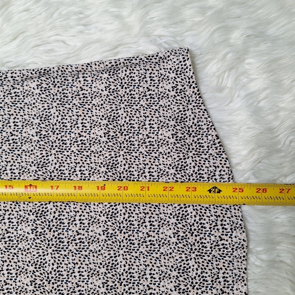 Adrianna Papell V-Neck Top With Pleated Flutter Sleeves - Picture 12 of 12